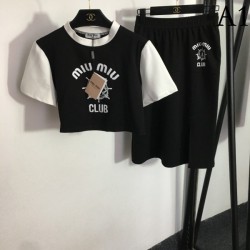 Attractive point Short-sleeved T-shirt + slit skirt top and bottom set 2023SS MIU MIU