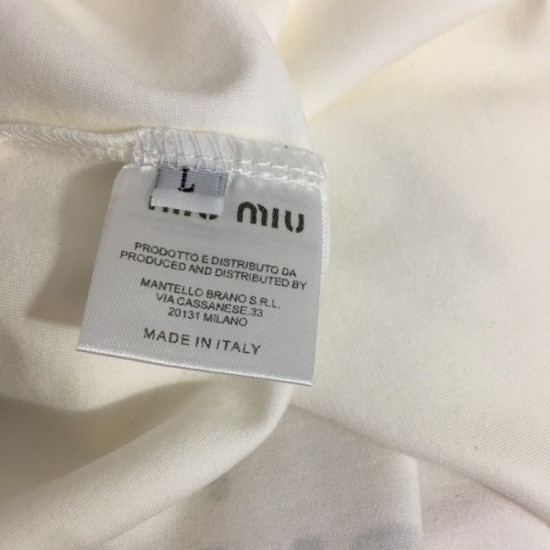 Attractive point Short-sleeved T-shirt + slit skirt top and bottom set 2023SS MIU MIU Attractive point Short-sleeved T-shirt + slit skirt top and bottom set 2023SS MIU MIU