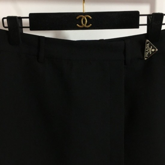 PRADA Prada cool 2023SS half skirt PRADA Prada cool 2023SS half skirt