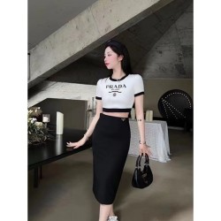 Summer-like new arrival short-sleeved T-shirt + tight skirt top and bottom set 2023SS PRADA Prada