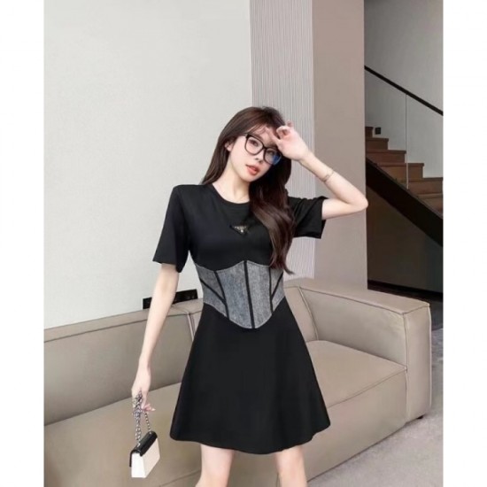 This season's explosive popularity dress 2023SS PRADA Prada This season's explosive popularity dress 2023SS PRADA Prada