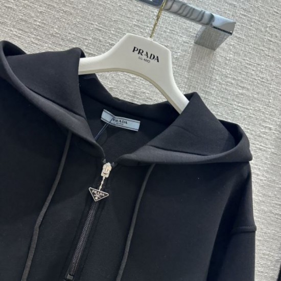 2023FW One Piece PRADA Prada Cute Sold out Very popular 2023FW One Piece PRADA Prada Cute Sold out Very popular