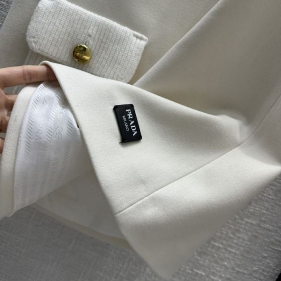 2023FW One Piece PRADA Prada Ends as soon as sold out, first come, first served 2023FW One Piece PRADA Prada Ends as soon as sold out, first come, first served