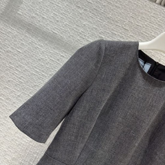 2023FW PRADA Prada new winter dress that you can't take your eyes off of 2023FW PRADA Prada new winter dress that you can't take your eyes off of