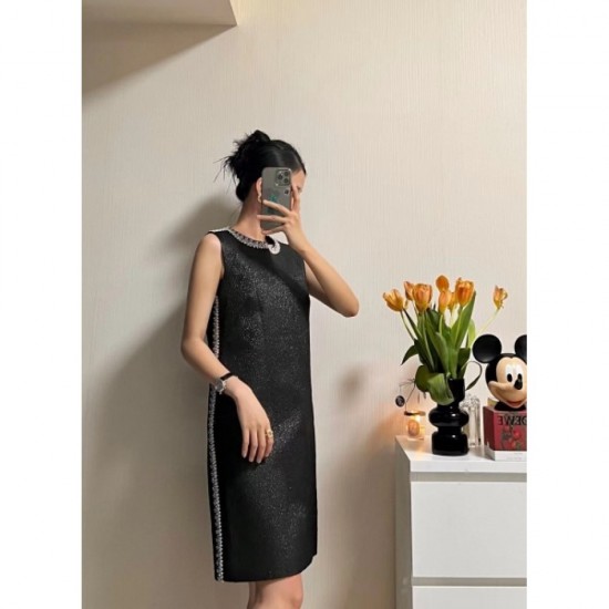 VALENTINO Spring/Summer New Release 2023SS Dress VALENTINO Spring/Summer New Release 2023SS Dress