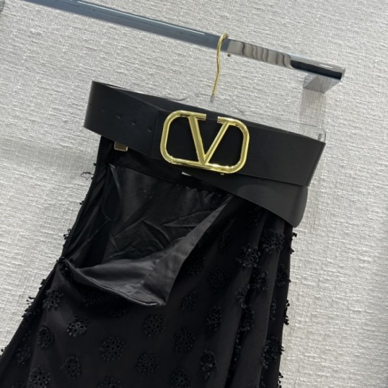 VALENTINO Hard-to-find 2023SS shirt + long skirt 2-piece setup VALENTINO Hard-to-find 2023SS shirt + long skirt 2-piece setup