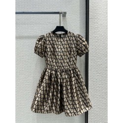 A lot of celebrities love one piece 2023SS VALENTINO Valentino