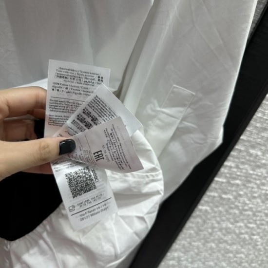 VALENTINO Valentino 2023FW shirt skirt clean impression VALENTINO Valentino 2023FW shirt skirt clean impression