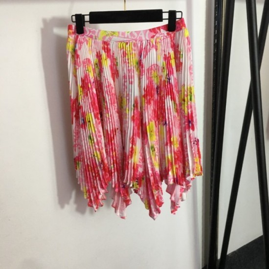 Satisfying new summer short-sleeved T-shirt + pleated skirt top and bottom set 2023SS VERSACE Versace Satisfying new summer short-sleeved T-shirt + pleated skirt top and bottom set 2023SS VERSACE Versace