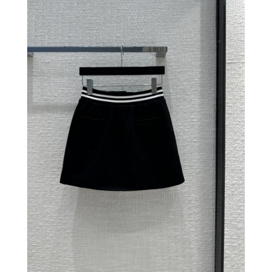 YSL Yves Saint Laurent Easy to wear color 2023SS sports suit YSL Yves Saint Laurent Easy to wear color 2023SS sports suit
