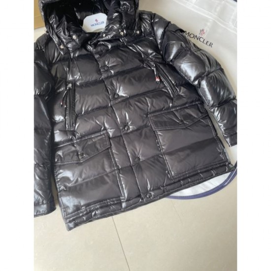 MONCLER Moncler down jacket 2023FW hard to obtain item MONCLER Moncler down jacket 2023FW hard to obtain item