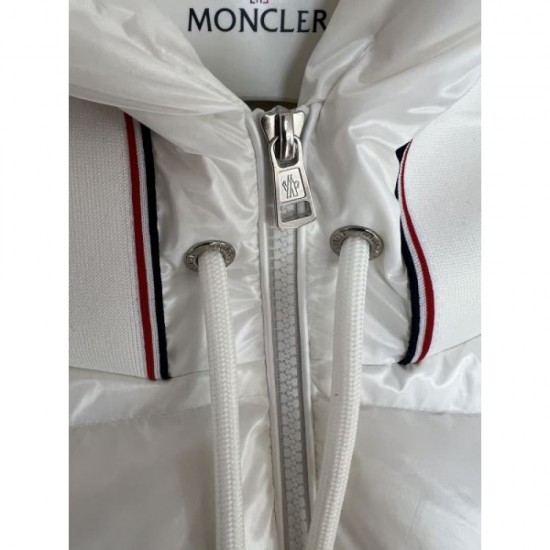 MONCLER Moncler Down Jacket 2023FW This season's hottest item MONCLER Moncler Down Jacket 2023FW This season's hottest item