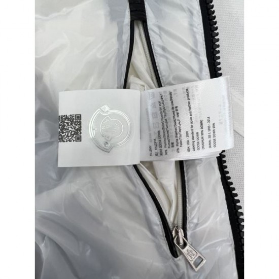 MONCLER Moncler Down Jacket 2023FW This season's hottest item MONCLER Moncler Down Jacket 2023FW This season's hottest item