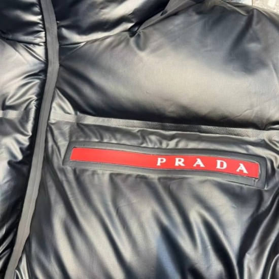PRADA Down Jacket 2023FW A must-see winter item PRADA Down Jacket 2023FW A must-see winter item