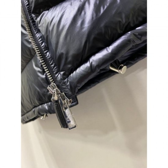 PRADA Down Jacket 2023FW A seasonal new item PRADA Down Jacket 2023FW A seasonal new item