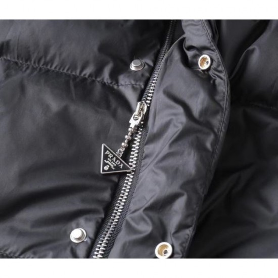 PRADA Down Jacket 2023FW Must-buy for adults this fall/winter PRADA Down Jacket 2023FW Must-buy for adults this fall/winter