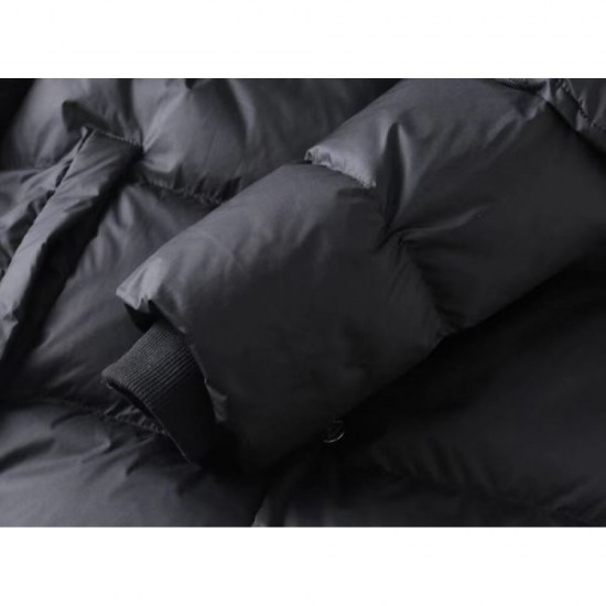 PRADA Down Jacket 2023FW Must-buy for adults this fall/winter PRADA Down Jacket 2023FW Must-buy for adults this fall/winter