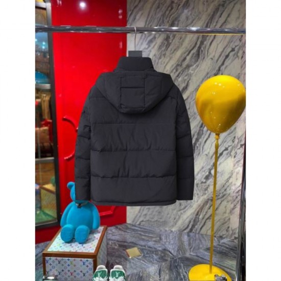 PRADA Down Jacket 2023FW A wonderful winter staple item PRADA Down Jacket 2023FW A wonderful winter staple item