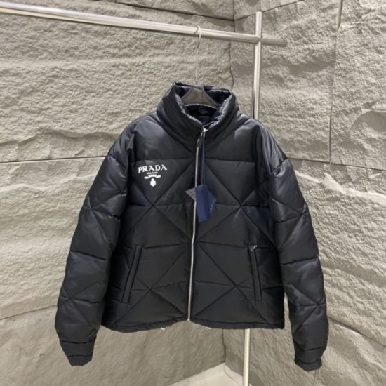 PRADA Down Jacket 2023FW Fashion Trends PRADA Down Jacket 2023FW Fashion Trends