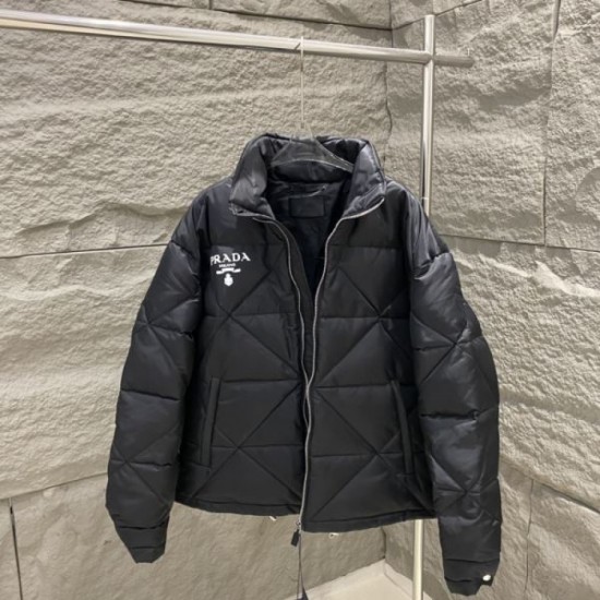 PRADA Down Jacket 2023FW Fashion Trends PRADA Down Jacket 2023FW Fashion Trends