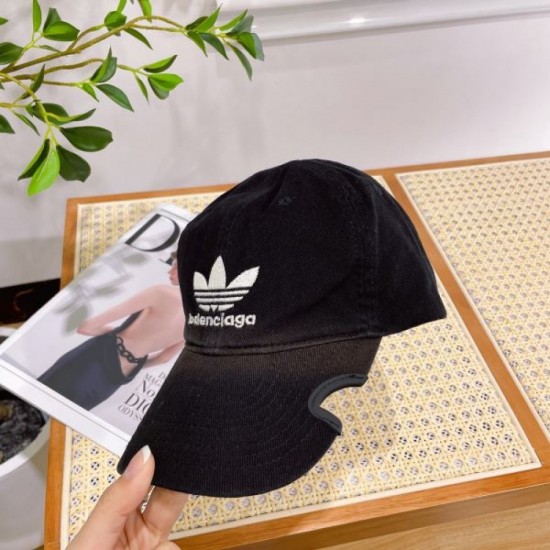 2023FW hat BALENCIAGA Balenciaga has a fashionable feel this season 2023FW hat BALENCIAGA Balenciaga has a fashionable feel this season