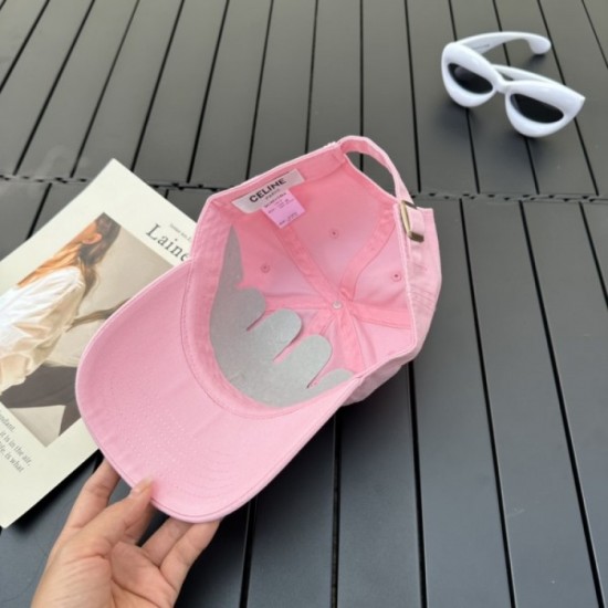 2023SS CELINE Celine hat gives a casual feeling 2023SS CELINE Celine hat gives a casual feeling