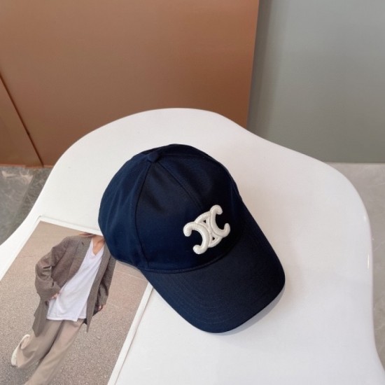 CELINE Celine 2023SS hat that will be taken for granted this summer CELINE Celine 2023SS hat that will be taken for granted this summer