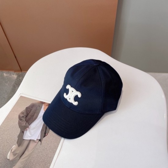 CELINE Celine 2023SS hat that will be taken for granted this summer CELINE Celine 2023SS hat that will be taken for granted this summer