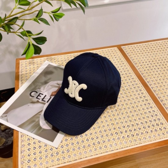 The popular brand CELINE Celine 2023SS hat which is deep-rooted in Japan The popular brand CELINE Celine 2023SS hat which is deep-rooted in Japan