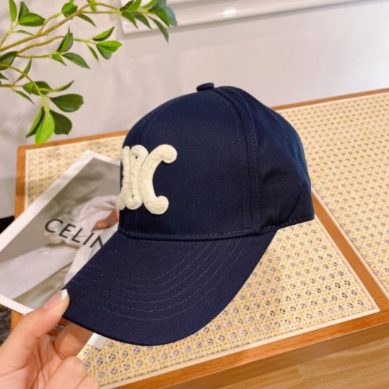 The popular brand CELINE Celine 2023SS hat which is deep-rooted in Japan The popular brand CELINE Celine 2023SS hat which is deep-rooted in Japan