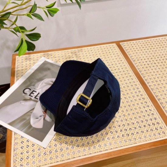 The popular brand CELINE Celine 2023SS hat which is deep-rooted in Japan The popular brand CELINE Celine 2023SS hat which is deep-rooted in Japan