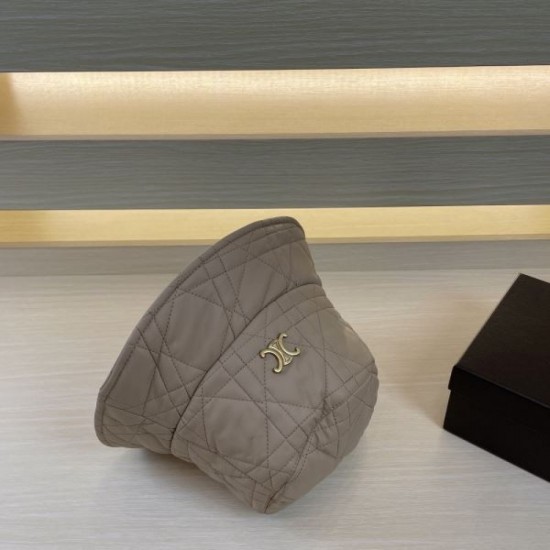 2023FW Hat CELINE CELINE You can rest assured that you can see a glimpse from the tops 2023FW Hat CELINE CELINE You can rest assured that you can see a glimpse from the tops