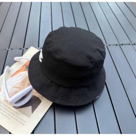 Show me a calm atmosphere CHANEL Chanel 2023SS hat Show me a calm atmosphere CHANEL Chanel 2023SS hat