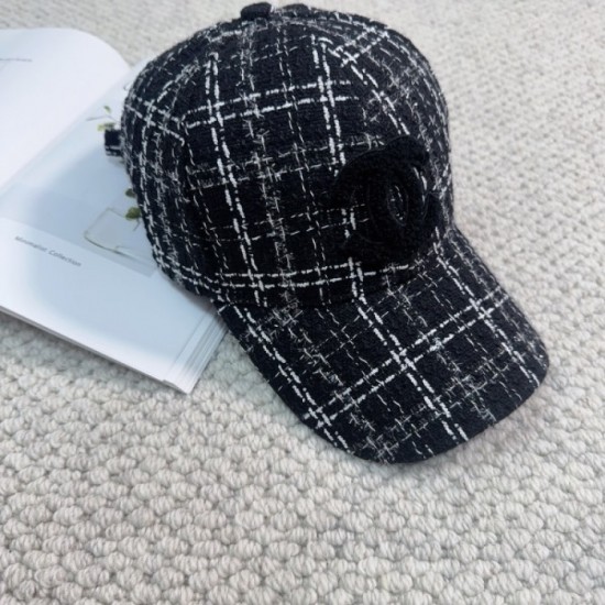 2023FW Hat CHANEL Chanel who plays an active part in this autumn / winter coordination 2023FW Hat CHANEL Chanel who plays an active part in this autumn / winter coordination