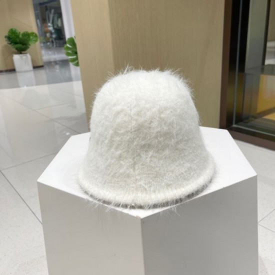 2023FW Hat CHANEL Difficult to obtain item sold out in Japan 2023FW Hat CHANEL Difficult to obtain item sold out in Japan