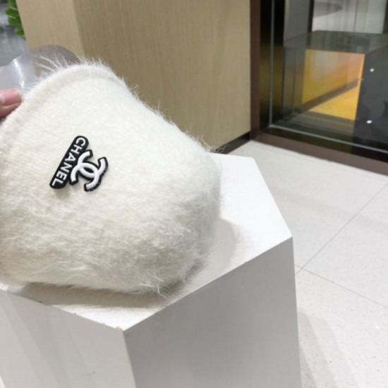 2023FW Hat CHANEL Difficult to obtain item sold out in Japan 2023FW Hat CHANEL Difficult to obtain item sold out in Japan