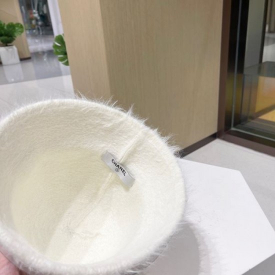 2023FW Hat CHANEL Difficult to obtain item sold out in Japan 2023FW Hat CHANEL Difficult to obtain item sold out in Japan