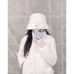 CHANEL Winter must-have brand new 2023FW hat