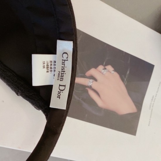 DIOR Dior fashion new color 2023SS hat DIOR Dior fashion new color 2023SS hat