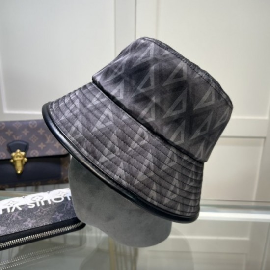 Brand new DIOR Dior 2023SS hat that can't wait for summer Brand new DIOR Dior 2023SS hat that can't wait for summer