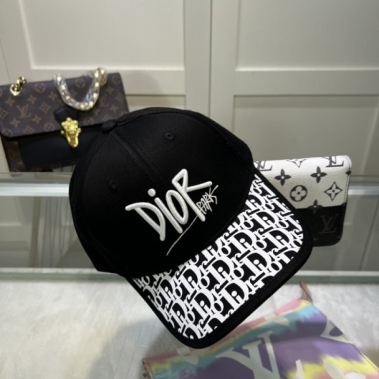 Tops DIOR Dior 2023SS hat of the classic atmosphere Tops DIOR Dior 2023SS hat of the classic atmosphere