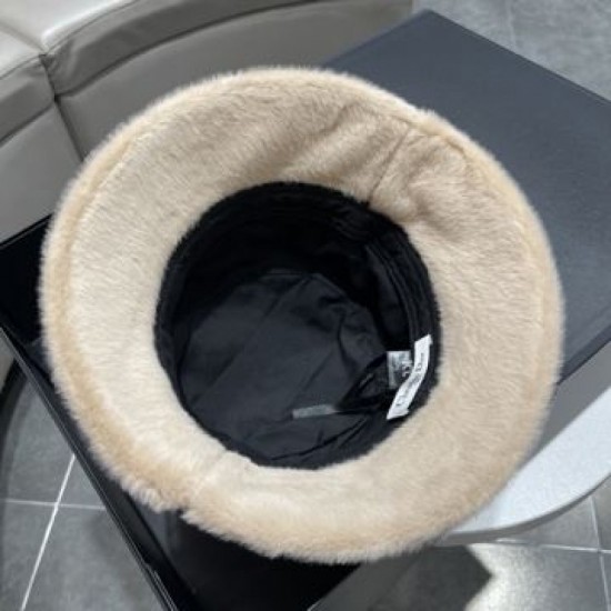 2023FW Hat DIOR New winter item that transcends borders and eras 2023FW Hat DIOR New winter item that transcends borders and eras