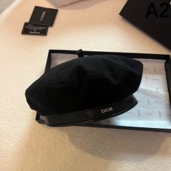 DIOR Dior 2023FW hat with a presence every season