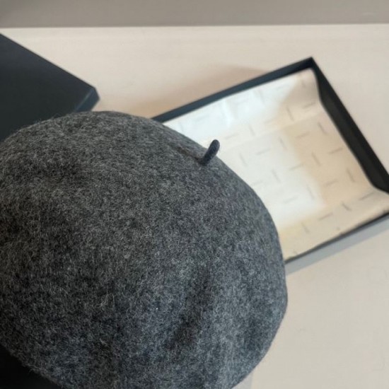 DIOR This is what you need this winter 2023FW hat DIOR This is what you need this winter 2023FW hat