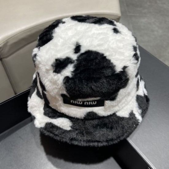2023FW Hat MIU MIU Vest-type items 2023FW Hat MIU MIU Vest-type items