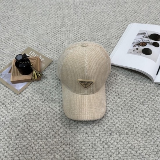 2023FW Hat Transformed into a beautiful outfit PRADA Prada 2023FW Hat Transformed into a beautiful outfit PRADA Prada