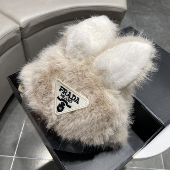 2023FW Hat PRADA I want to keep it this winter 2023FW Hat PRADA I want to keep it this winter