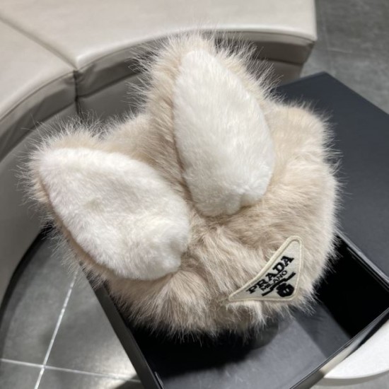 2023FW Hat PRADA I want to keep it this winter 2023FW Hat PRADA I want to keep it this winter