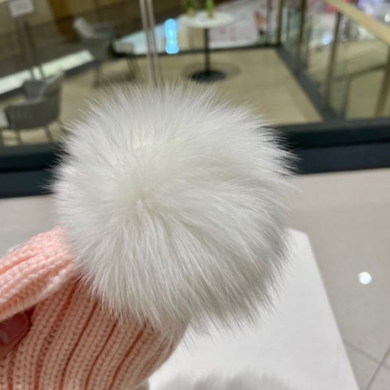 2023FW Hat PRADA Prada continues to be a brand this season 2023FW Hat PRADA Prada continues to be a brand this season