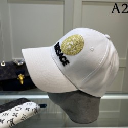 VERSACE Versace summer not yet arrived in Japan color 2023SS hat